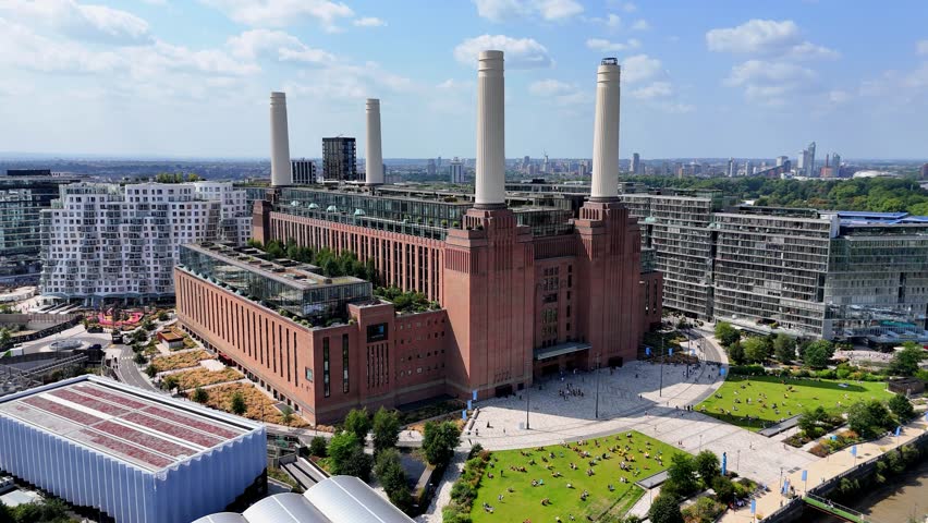 Drone footage showcasing Battersea’s skyline with the River Thames, Battersea Power Station, and luxury riverside apartments in stunning cinematic detail.
