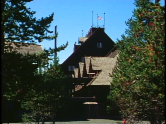 Old Faithful Inn, medium shot, Yellowstone National Park