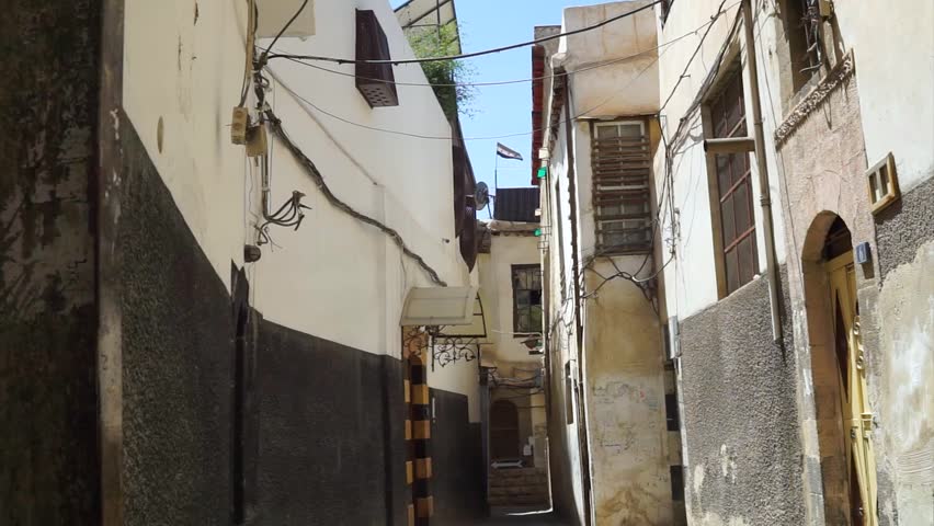 The Umayyad Mosque (Great Mosque) in Damascus is an important religious and historical landmark.
It is one of the oldest and largest mosques in the world