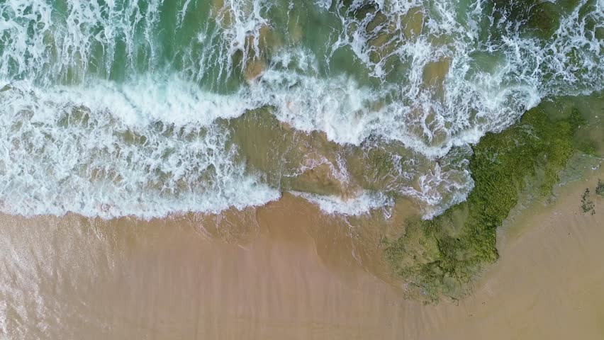 Shorebreak Wave Crashing on Sandy Beach with Sea Foam in 4K – Dynamic Coastal Nature Background for Travel, Surf, and Summer Themes
