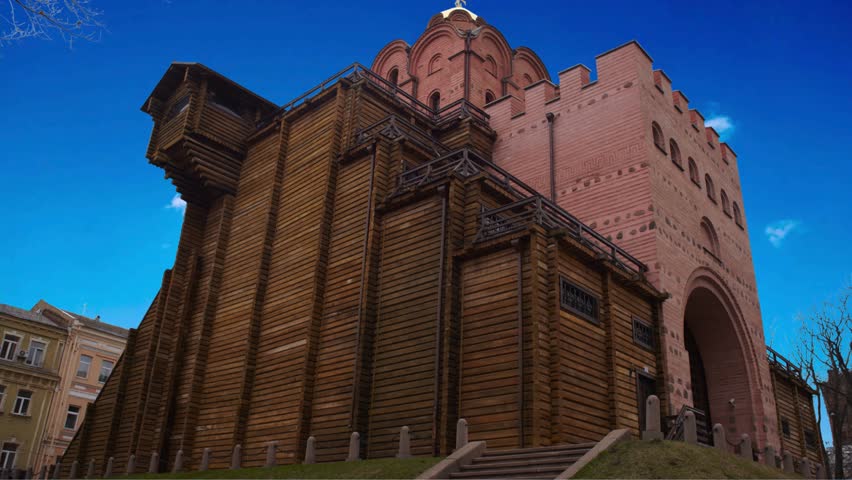 Golden gate in Kiev, Ukraine Famous Golden Gates in Kiev - one the most visited touristic places of the city, Ukraine.Golden Gate - Kiev, Ukraine