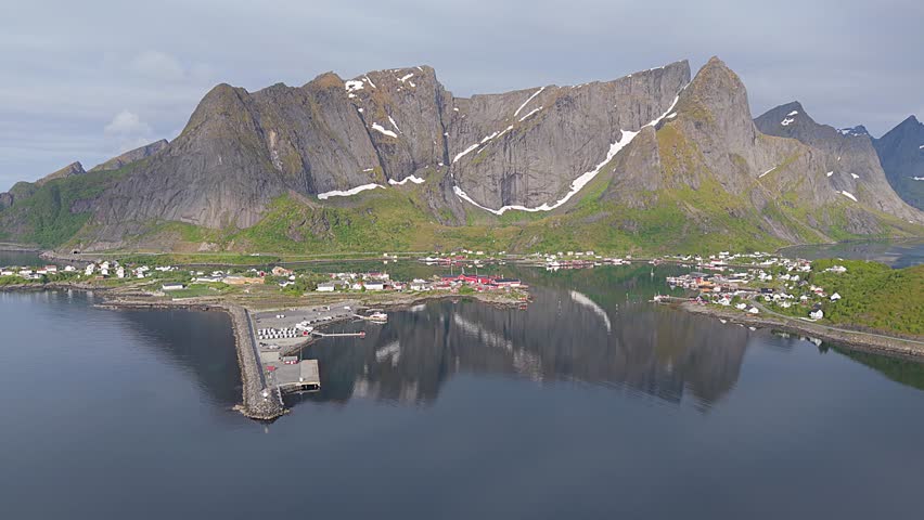 Fishing village at Reine in the lofoten islands, Norway