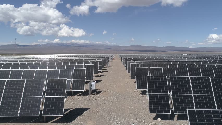 Solar panels stretch under clear skies in Vaca Muerta, Patagonia