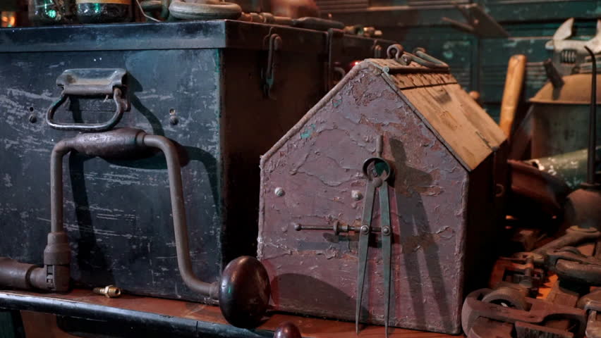 1930s era vintage tools. Zoom out.
