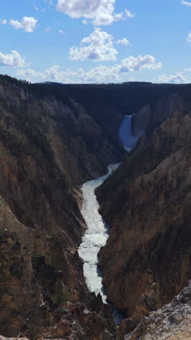 The magnificent and breathtaking Lower Falls of the Yellowstone River, situated in the stunning Grand Canyon of Yellowstone National Park, provides unforgettable and aweinspiring scenery in Wyoming