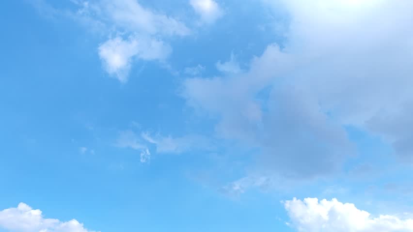 Clear blue sky and flowing white clouds [delayed 4k]Filmed on August 22, 2025, after Typhoon, another typhoon is about to form and create a turbulent sky over Guangzhou