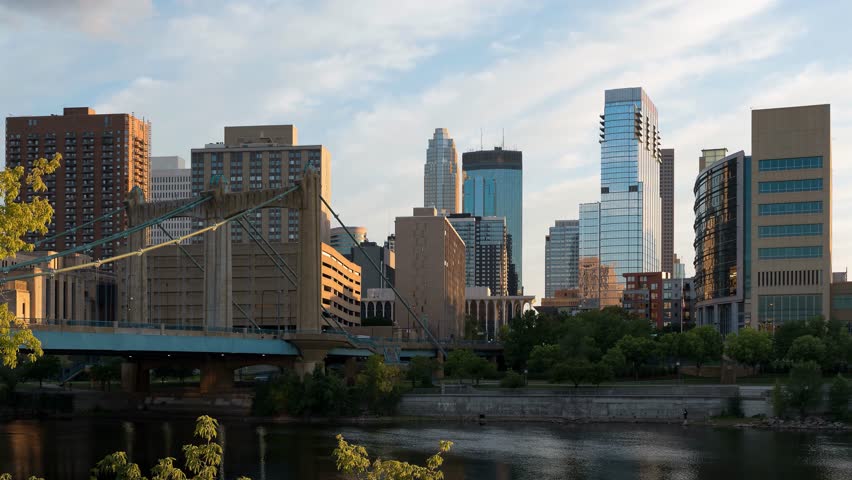 Minneapolis, Minnesota - Nicollet Island Skyline Day-To-Night Time Lapse