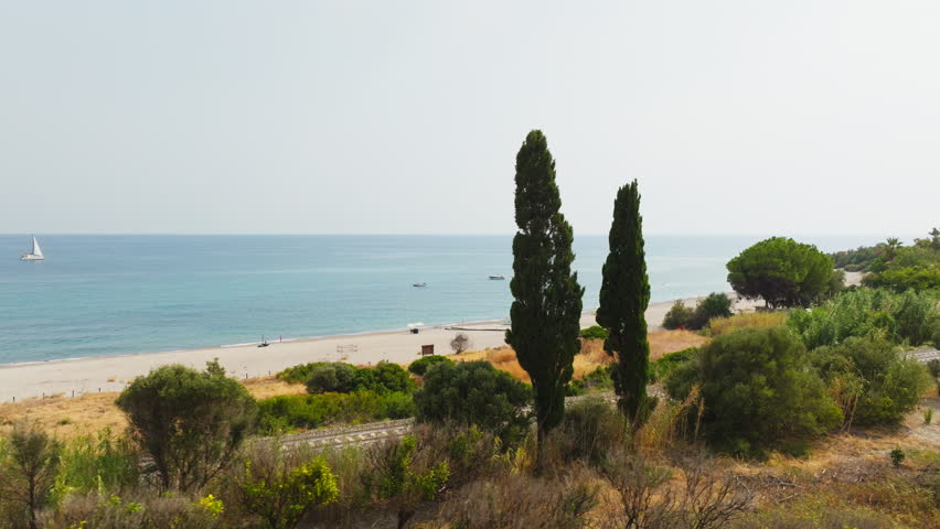 Sunny Day Around The Coast Of The Bay 