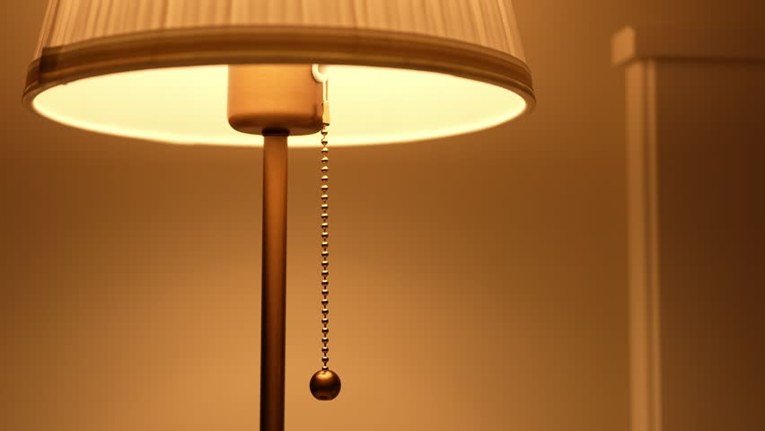 Turning off the soft yellow light in the bedroom marks the start of sleep, supports a healthy circadian rhythm, saves power, creates a peaceful mood, and reduces blue light exposure at night.
