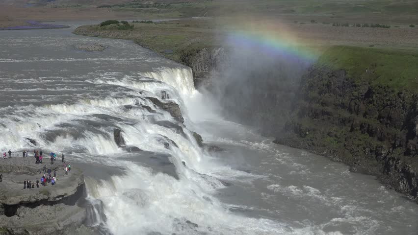 Wide view of Mývatn Lake, surrounded by gentle hills and volcanic terrain. The lake’s reflective waters and open landscape highlight the serene and natural beauty of northern Iceland.