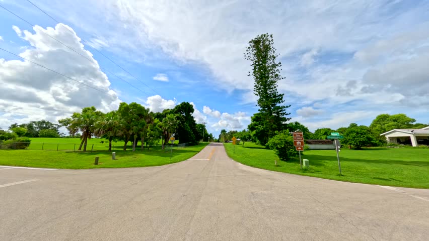 Chokoloskee Florida neighborhood driving motion tour 4k