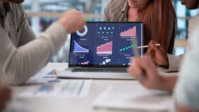 Data Analyst Leading Business Meeting With Computer Dashboard Analytics - Powered by Shutterstock - Get 15% off with code: PIKWIZARD15