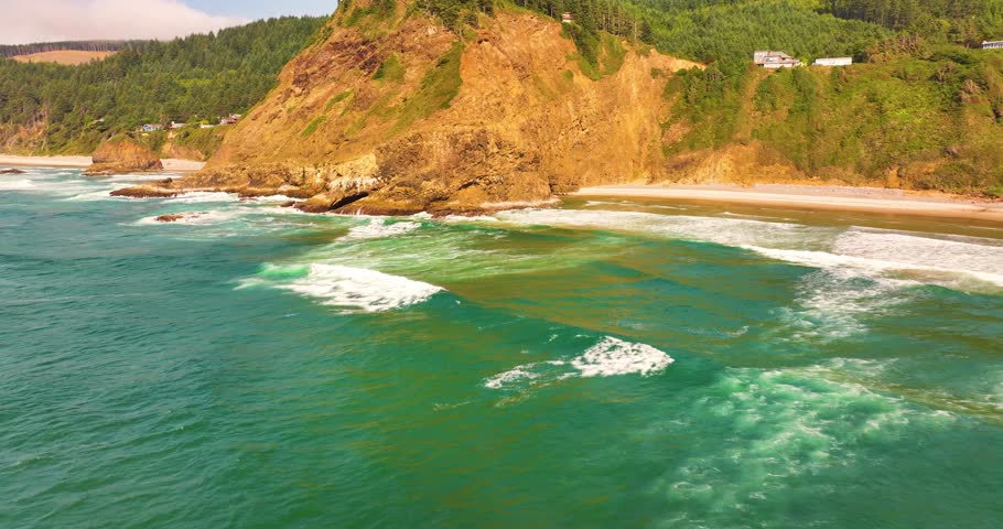 Scenic Aerial Perspective of Rugged Oregon Coast and Cliffs