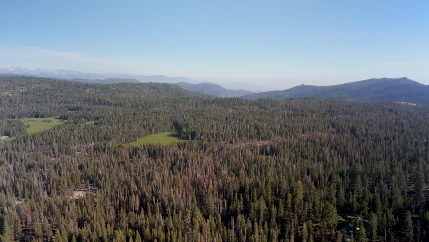 Panoramic View Of Sequoia National Park In California - Drone Shot