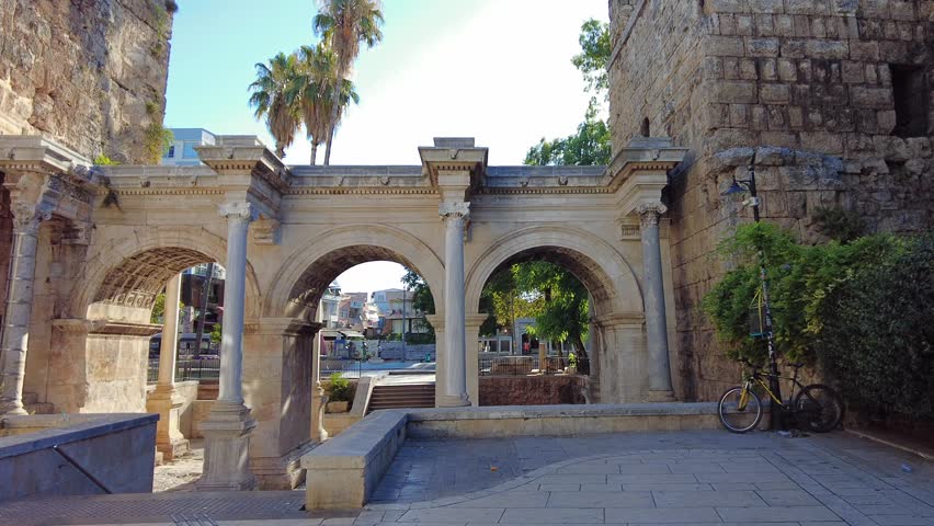 4K Wide establishing view of Hadrian