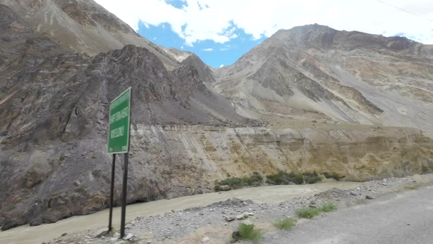 beautiful landscape in ladakh to khargil road india