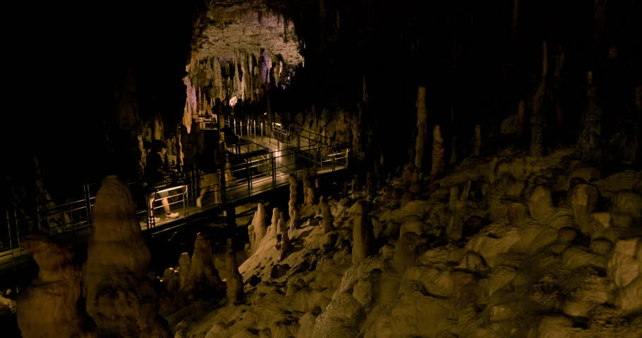 Natural wonders, the mysterious world of Okinawa stalactites