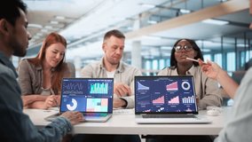 Data Analyst Leading Business Meeting With Computer Dashboard Analytics - Powered by Shutterstock - Get 15% off with code: PIKWIZARD15