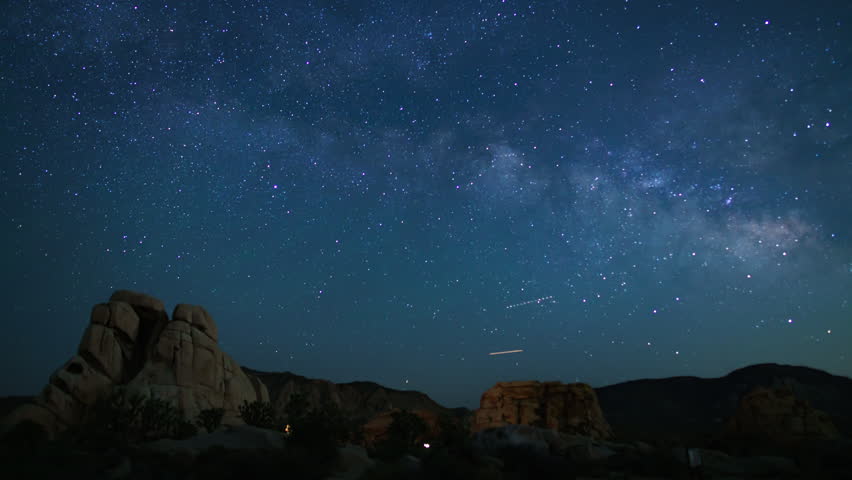 Joshua Tree National Park Aurora Airglow and Milky Way Galaxy Over Hidden Valley 24mm Astrophotography Time Lapse California USA