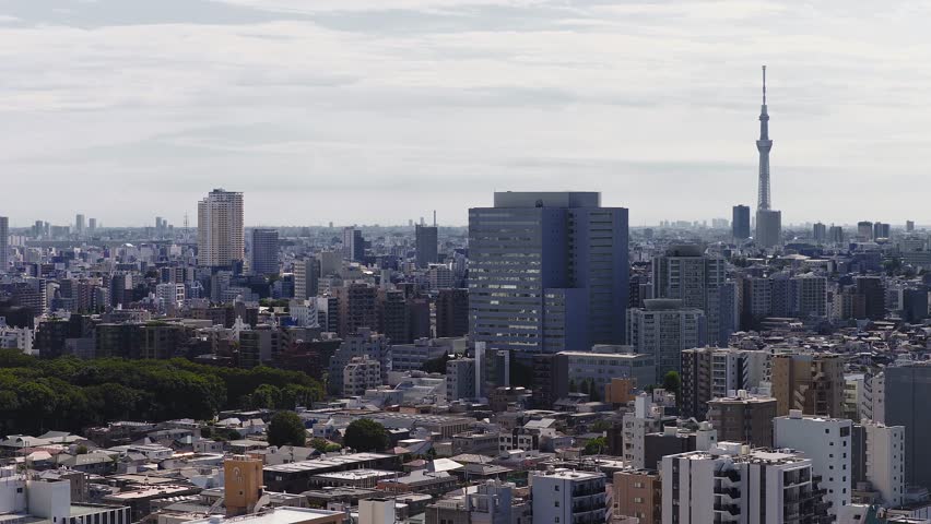 A slow pan across Tokyo