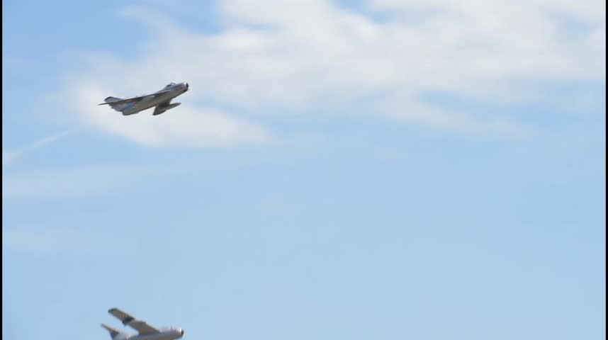 US military,military news,f 22 raptor,air force,us navy,B-2 Bomber,military,fighter jets,uss gerald r. ford (cvn 78),f-22 raptor demonstration team,tanks,M1A2 SEPV3 Abrams,Main Battle Tank,


