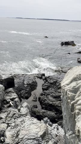 Grey Overcast Ocean Sea Horizon Waves Rocky Cliff Rocks Beach Shore Mount Desert Thunder Hole Acadia National Park Maine USA