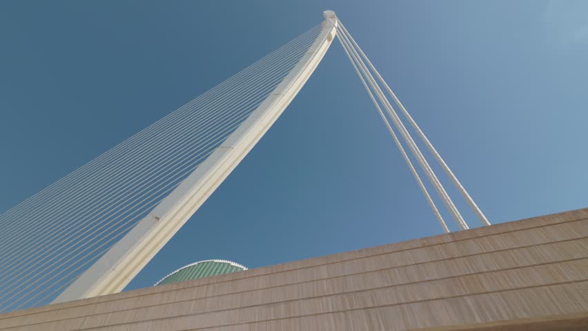 Minimalist view of the Assut de l