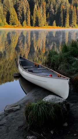 Calm morning at Trillium Lake in Oregon.