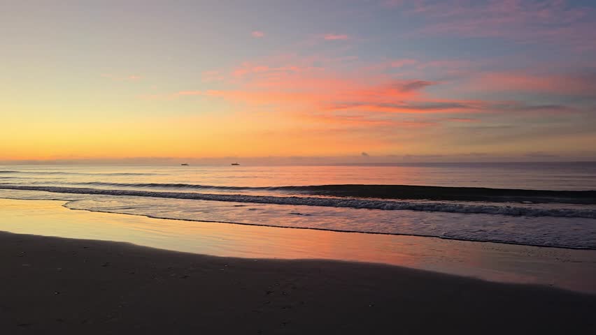 Myrtle Beach, South Carolina – a famous coastal resort city known for its wide sandy beaches, Atlantic Ocean views, boardwalk, lively nightlife, and family-friendly vacation atmosphere.