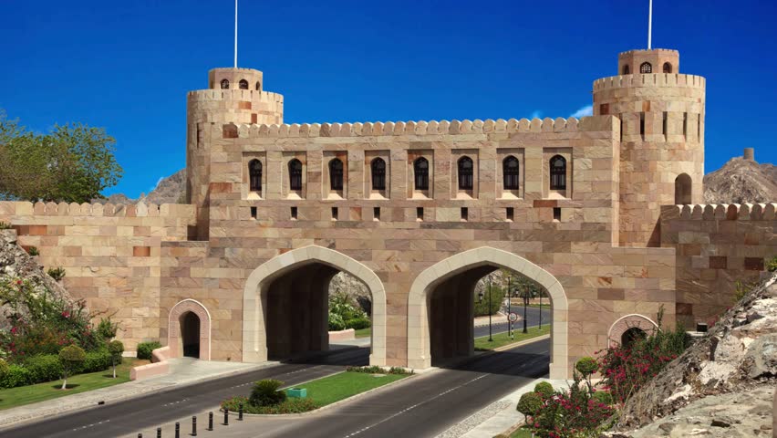 Gate to the old town of Muscat. Sultanate of Oman, Middle East MUSCAT, OMAN - September 2022: Mutrah Gate, entrance gate into the old town of Muscat, Oman Gate to the old town of Muscat. Sultanate of 