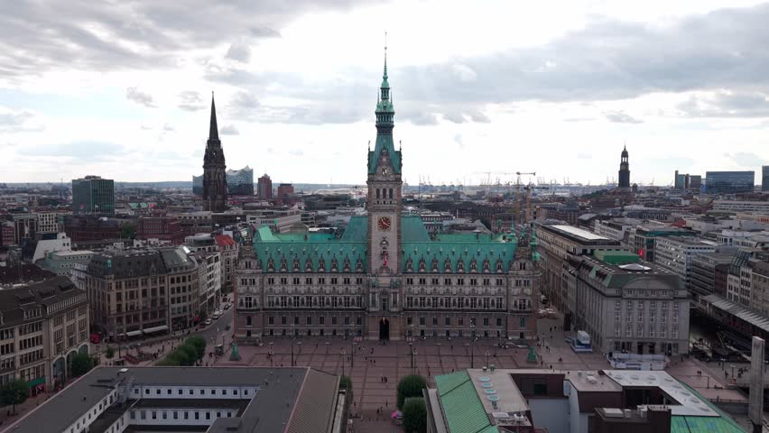 Drone Flight Straight to Hamburg City Hall