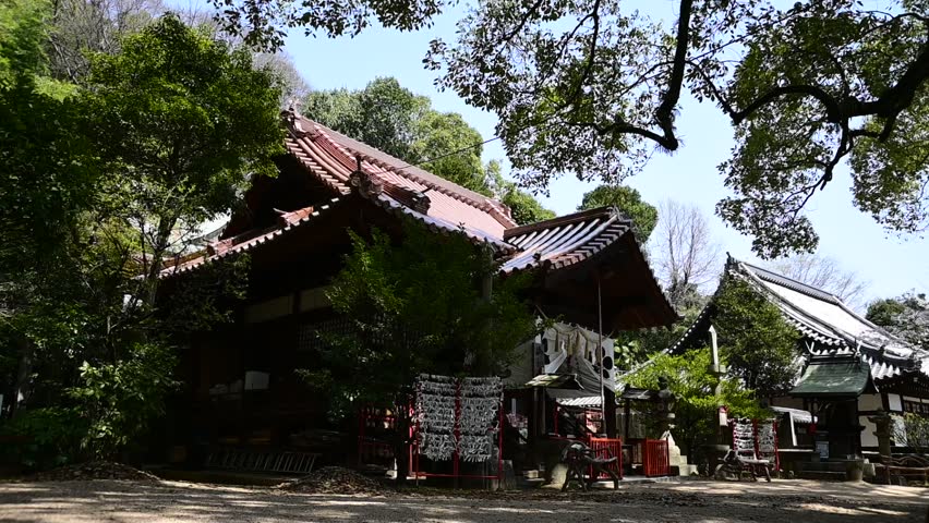 Misode Tenmangu Shrine in spring (Onomichi, Hiroshima, April, 2025)