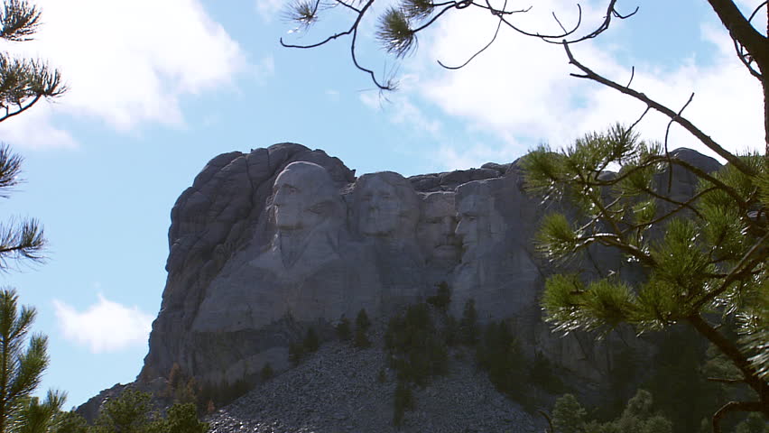 Wide shot of Mount Rushmore