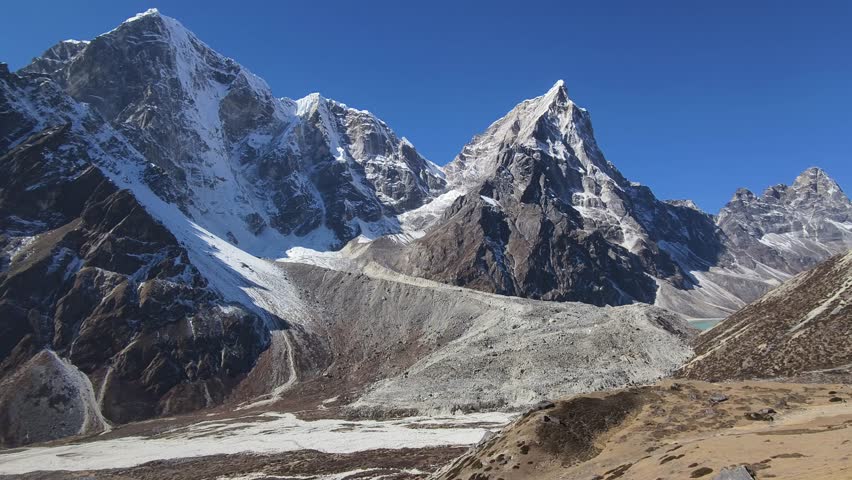 An open landscape of the Himalayan mountain range in Nepal