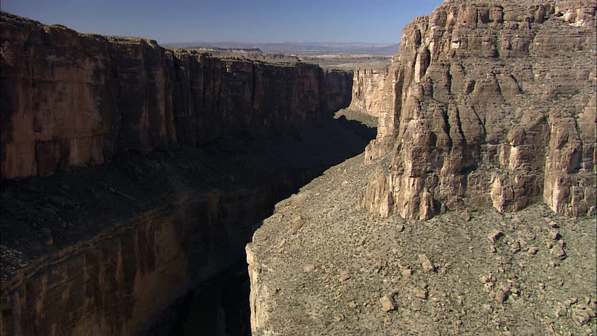 Pan across mountains of Big Bend