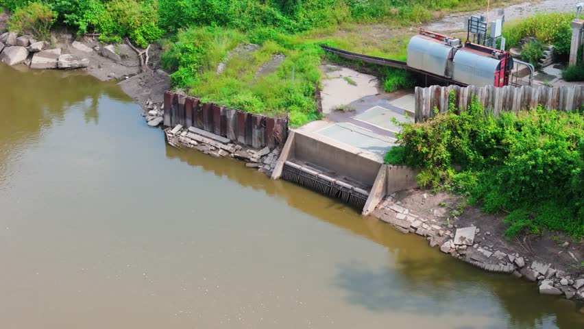 Drone footage of an iowa river watershed. Drinking water for the state.