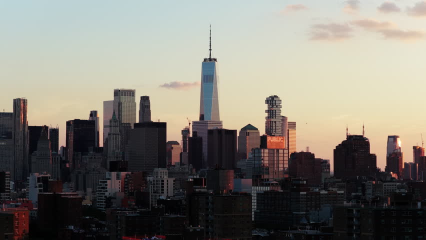 Sunset Over Manhattan: A Static View of New York City's Iconic Skyscrapers and One World Trade Center