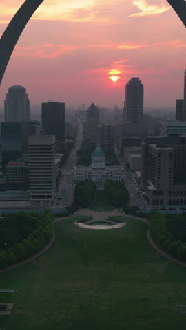 Vertical Video of St Louis, Missouri, Vertical Aerial View Shot