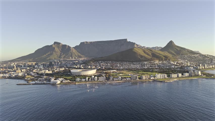 Cape Town drone video flying toward the city and table mountain whilst rising