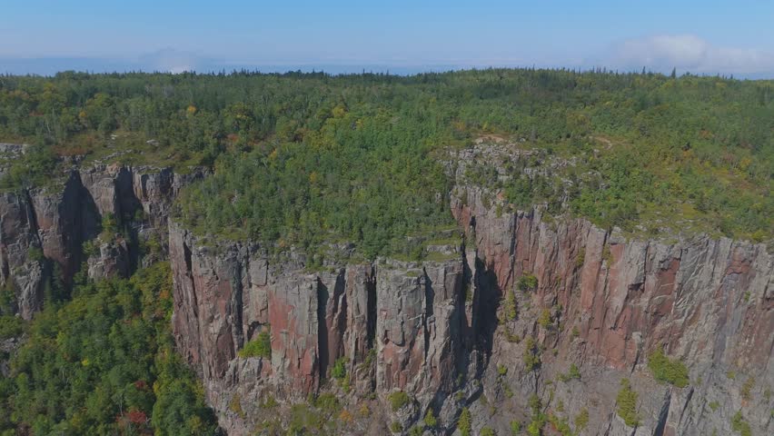 Vertical drop cliffs at Sleeping Giant Provincial park
