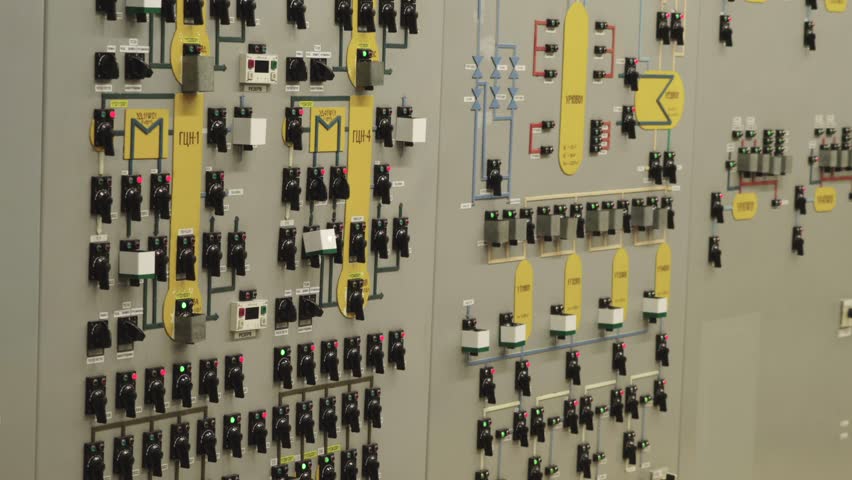 Nuclear reactor control unit at a nuclear power plant