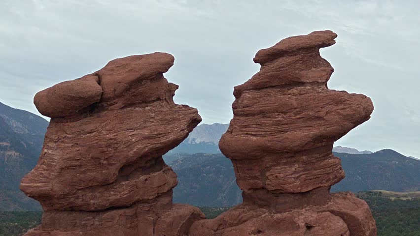 Garden of the Gods Park in Colorado Springs SIAMESE TWINS