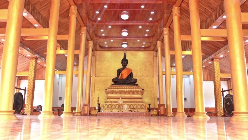 Big statue and beautiful temple