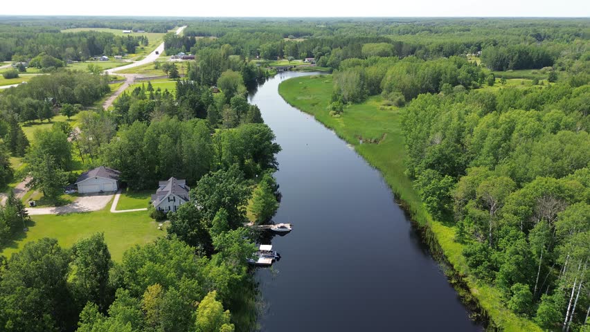 Idyllic green flight - Voyageurs National Park, Minnesota