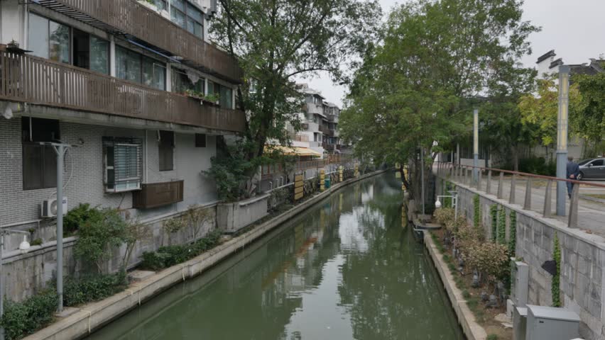 The scenery of walking through the streets of nanjing, China
