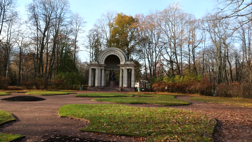 The Rossi pavilion in Pavlovsk Park - semicircular gazebo with columns and a semi-dome, in the center of which installed bronze monument to Empress Maria Feodorovna, suburbs of St. Petersburg, Russia