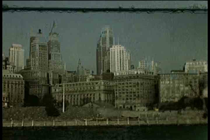 1950s - The harbors of New York and San Francisco are profiled.