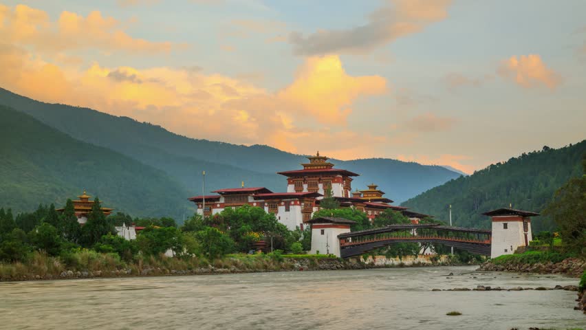 Time Lapse of the beautiful Punakha Dzong in Bhutan at Sunset