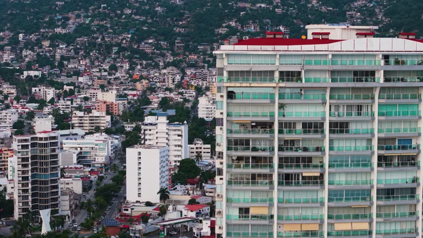 Drone footage brings Acapulco’s hotel strip to life with dynamic parallax depth