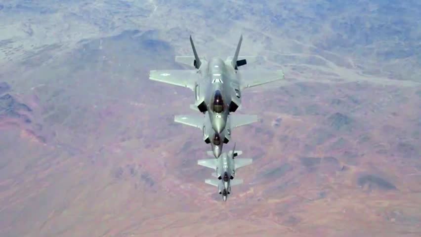 Dutch F-35.
With smooth formation flying, sharp banking turns, and precise maneuvering, these fifth-generation fighters highlight their stealth capability and advanced avionics. 